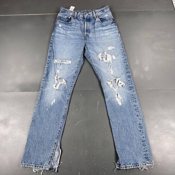 Levis 501 Jeans Womens 28x32 Blue Light Wash Factory Distessed Premium Quality - Picture 2 of 10